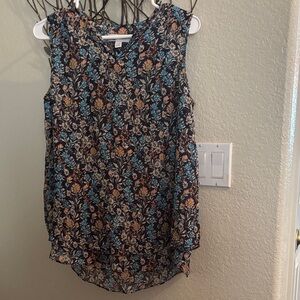 Floral Sleeveless Blouse - Black and Blue